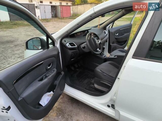 Рено Сценик, объемом двигателя 1.46 л и пробегом 275 тыс. км за 7299 $, фото 8 на Automoto.ua