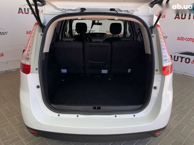 Рено Сценик, объемом двигателя 1.5 л и пробегом 175 тыс. км за 9950 $, фото 4 на Automoto.ua