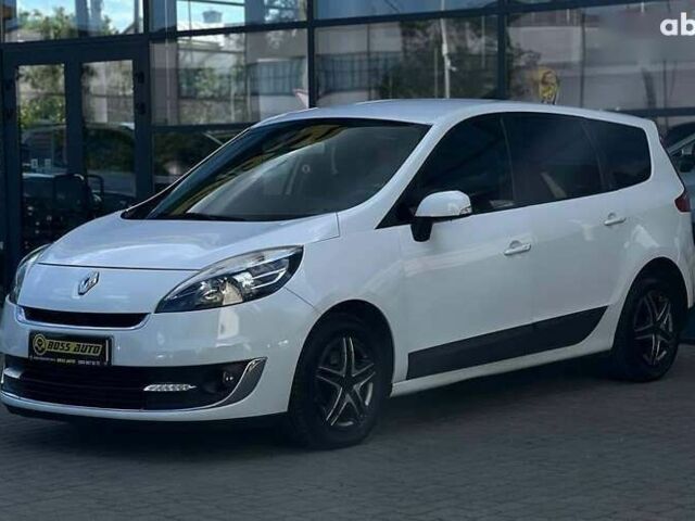 Рено Сценик, объемом двигателя 1.5 л и пробегом 200 тыс. км за 8990 $, фото 2 на Automoto.ua