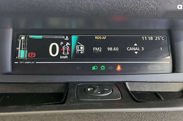 Рено Сценик, объемом двигателя 1.5 л и пробегом 175 тыс. км за 9950 $, фото 24 на Automoto.ua