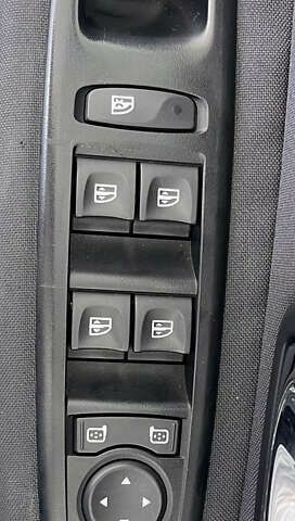 Рено Сценик, объемом двигателя 1.5 л и пробегом 175 тыс. км за 9950 $, фото 19 на Automoto.ua