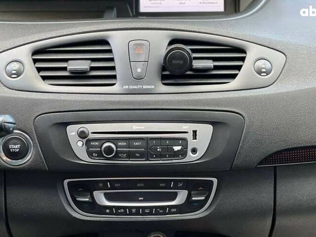 Рено Сценик, объемом двигателя 1.5 л и пробегом 200 тыс. км за 8990 $, фото 17 на Automoto.ua