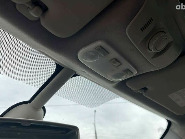 Рено Сценик, объемом двигателя 1.5 л и пробегом 226 тыс. км за 8900 $, фото 16 на Automoto.ua