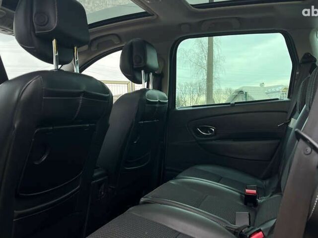 Рено Сценик, объемом двигателя 1.5 л и пробегом 226 тыс. км за 8900 $, фото 18 на Automoto.ua