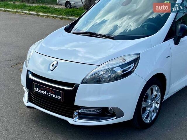 Рено Сценик, объемом двигателя 1.46 л и пробегом 299 тыс. км за 8999 $, фото 3 на Automoto.ua