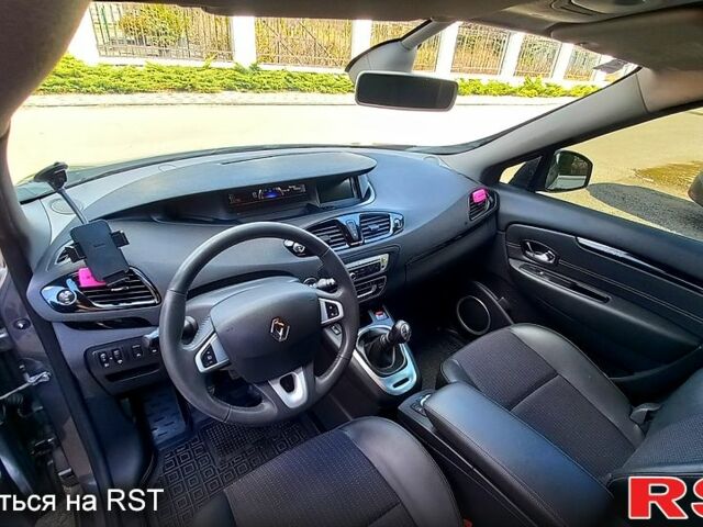 Рено Сценик, объемом двигателя 1.5 л и пробегом 189 тыс. км за 8500 $, фото 6 на Automoto.ua
