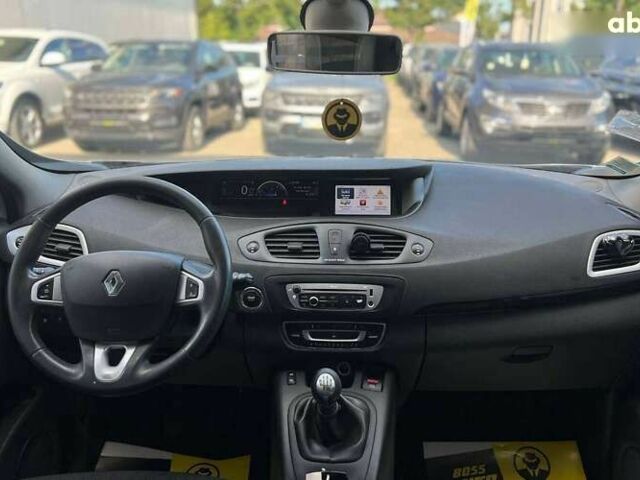 Рено Сценик, объемом двигателя 1.5 л и пробегом 200 тыс. км за 8990 $, фото 15 на Automoto.ua