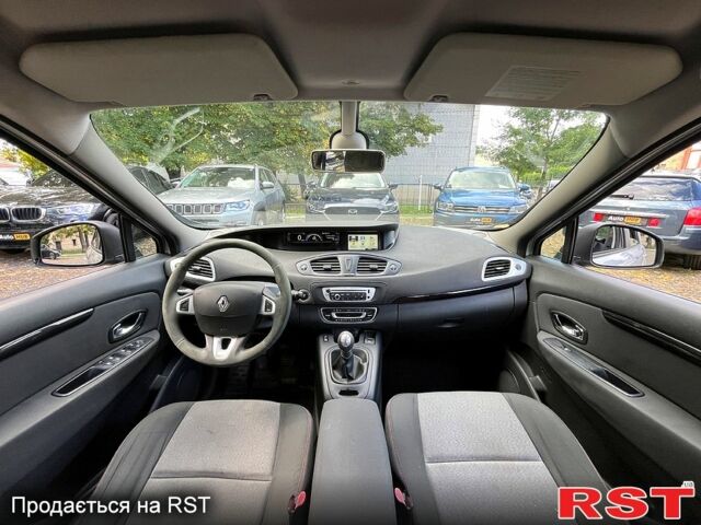 Рено Сценік, об'ємом двигуна 1.5 л та пробігом 213 тис. км за 6900 $, фото 4 на Automoto.ua