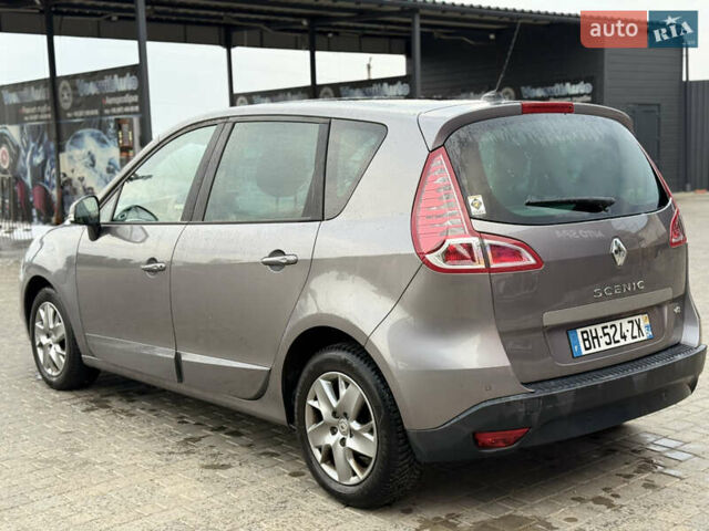 Рено Сценик, объемом двигателя 0 л и пробегом 270 тыс. км за 7350 $, фото 5 на Automoto.ua
