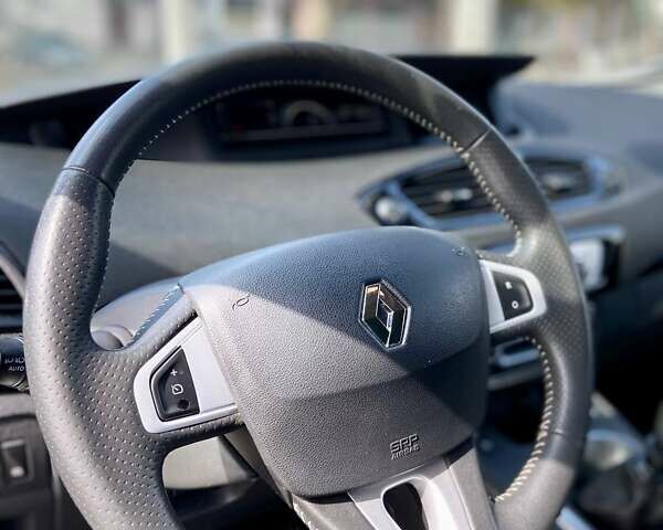 Рено Сценик, объемом двигателя 1.46 л и пробегом 299 тыс. км за 8999 $, фото 12 на Automoto.ua