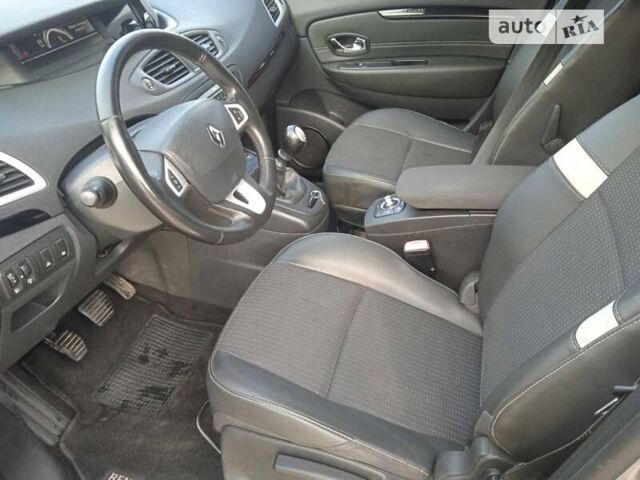 Рено Сценик 2012 в Балте на Automoto.ua Рено Сценик, объемом двигателя 1.46 л и пробегом 450 тыс. км за 7100 $, фото 8 на Automoto.ua