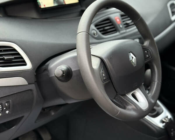Рено Сценик, объемом двигателя 0 л и пробегом 270 тыс. км за 7350 $, фото 6 на Automoto.ua
