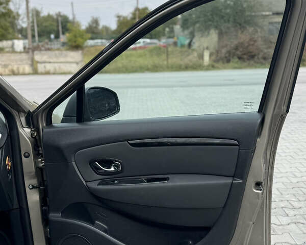 Рено Сценік, об'ємом двигуна 1.5 л та пробігом 206 тис. км за 8400 $, фото 27 на Automoto.ua