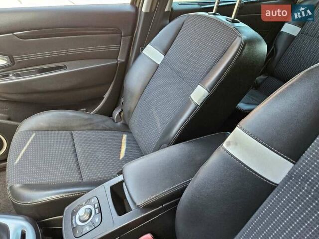 Рено Сценік, об'ємом двигуна 1.5 л та пробігом 176 тис. км за 7950 $, фото 28 на Automoto.ua