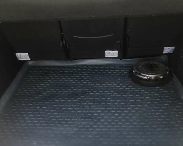 Рено Сценик, объемом двигателя 1.46 л и пробегом 96 тыс. км за 7500 $, фото 8 на Automoto.ua