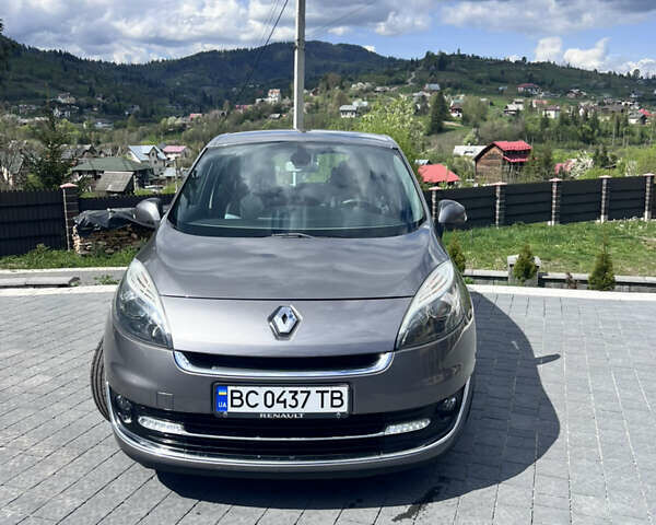 Рено Сценик, объемом двигателя 1.6 л и пробегом 241 тыс. км за 9000 $, фото 3 на Automoto.ua