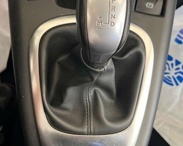 Рено Сценик, объемом двигателя 1.5 л и пробегом 175 тыс. км за 9950 $, фото 14 на Automoto.ua