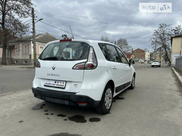 Рено Сценик, объемом двигателя 0 л и пробегом 302 тыс. км за 7700 $, фото 4 на Automoto.ua