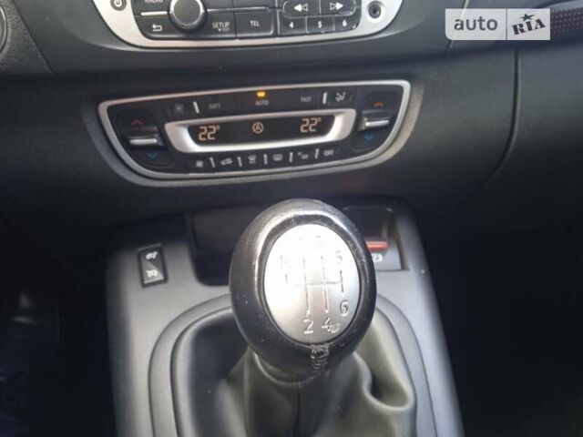 Рено Сценик 2012 в Балте на Automoto.ua Рено Сценик, объемом двигателя 1.46 л и пробегом 450 тыс. км за 7100 $, фото 11 на Automoto.ua