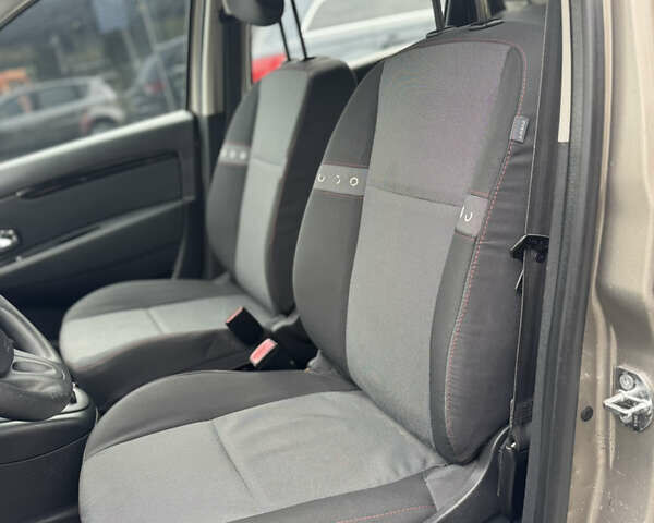 Рено Сценік, об'ємом двигуна 1.5 л та пробігом 206 тис. км за 8400 $, фото 16 на Automoto.ua