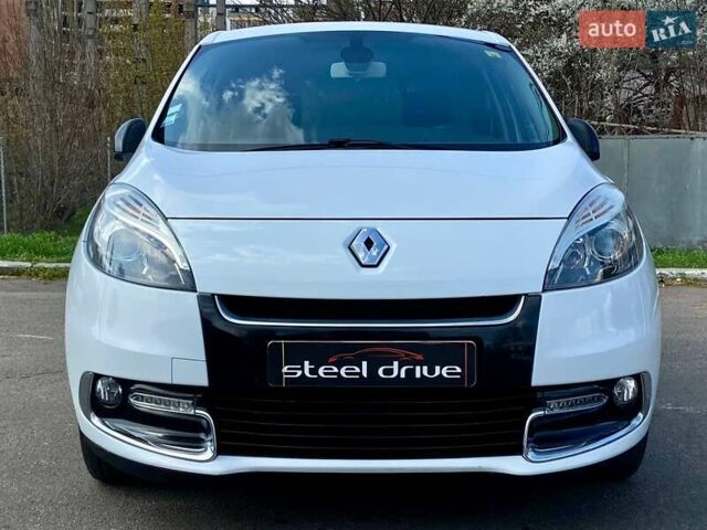Рено Сценик, объемом двигателя 1.46 л и пробегом 299 тыс. км за 8999 $, фото 2 на Automoto.ua