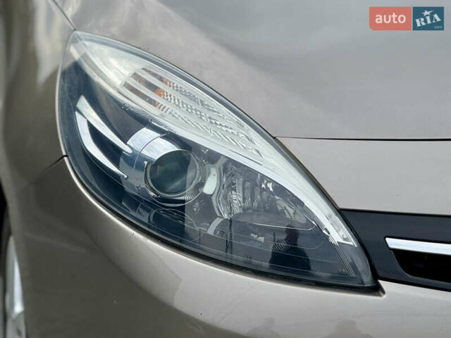 Рено Сценік, об'ємом двигуна 1.5 л та пробігом 206 тис. км за 8400 $, фото 3 на Automoto.ua