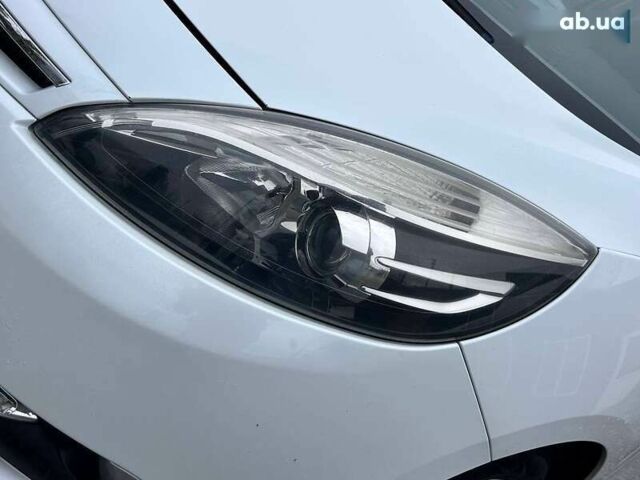 Рено Сценик, объемом двигателя 0 л и пробегом 292 тыс. км за 7800 $, фото 8 на Automoto.ua