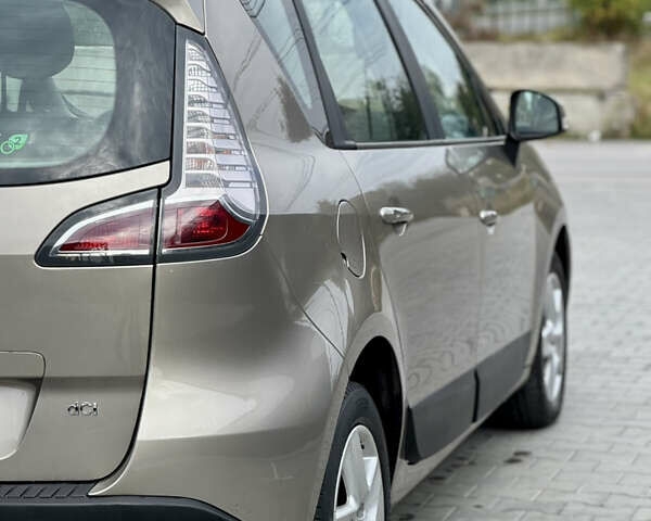 Рено Сценік, об'ємом двигуна 1.5 л та пробігом 206 тис. км за 8400 $, фото 8 на Automoto.ua