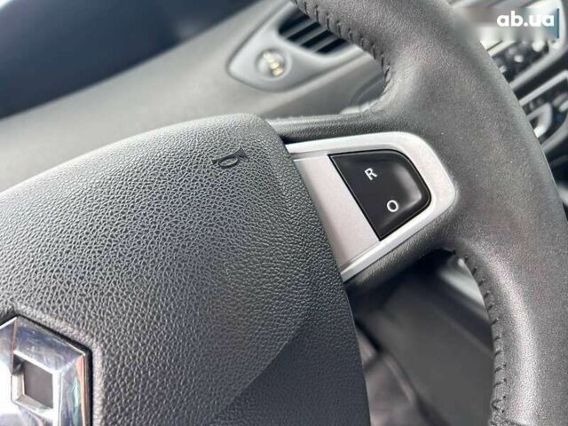 Рено Сценик, объемом двигателя 0 л и пробегом 292 тыс. км за 7800 $, фото 18 на Automoto.ua