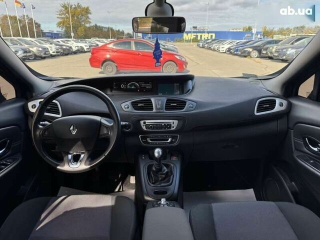 Рено Сценик, объемом двигателя 1.5 л и пробегом 184 тыс. км за 8900 $, фото 16 на Automoto.ua