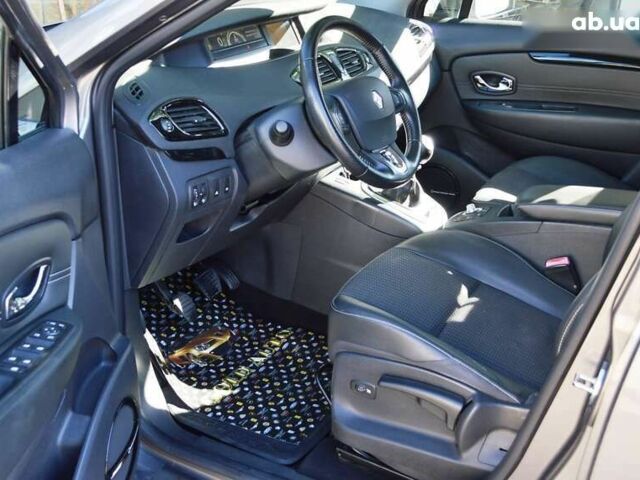 Рено Сценик, объемом двигателя 1.6 л и пробегом 272 тыс. км за 7999 $, фото 17 на Automoto.ua