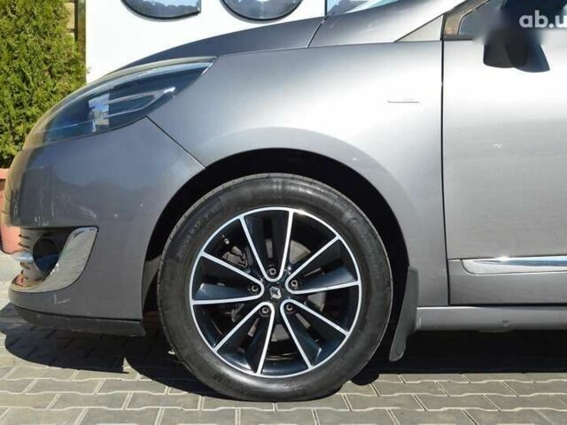 Рено Сценик, объемом двигателя 1.6 л и пробегом 272 тыс. км за 7999 $, фото 6 на Automoto.ua