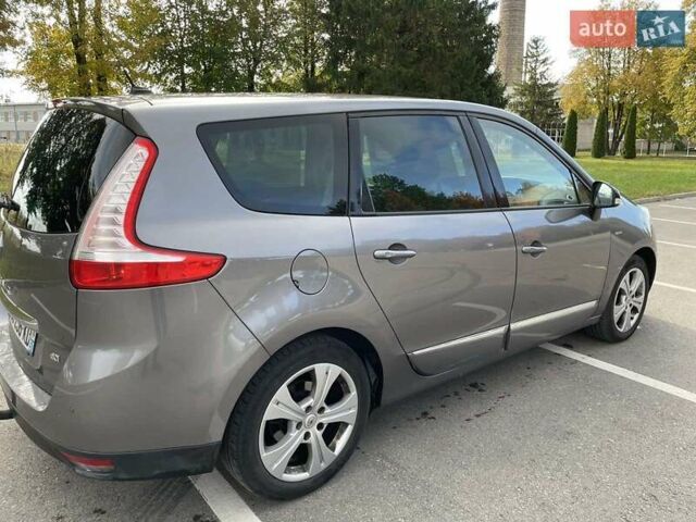 Рено Сценик, объемом двигателя 1.5 л и пробегом 219 тыс. км за 9600 $, фото 15 на Automoto.ua