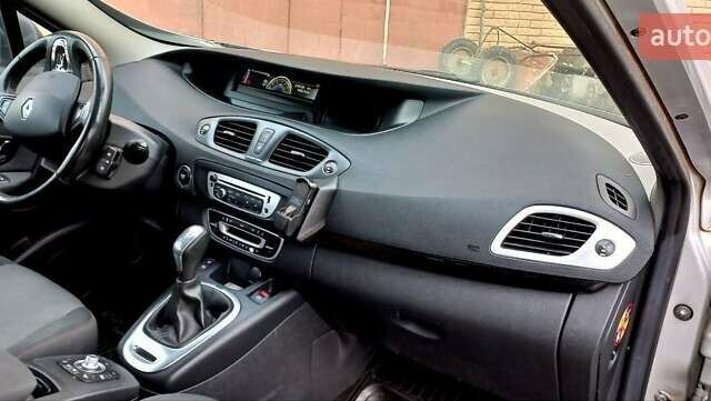 Рено Сценик, объемом двигателя 1.5 л и пробегом 278 тыс. км за 8300 $, фото 7 на Automoto.ua