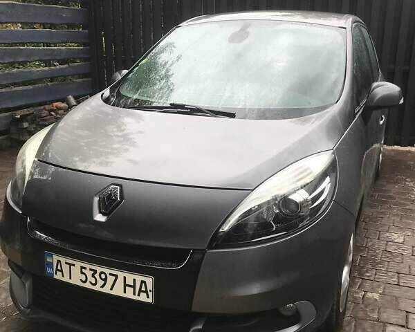 Рено Сценик, объемом двигателя 1.46 л и пробегом 186 тыс. км за 8328 $, фото 3 на Automoto.ua