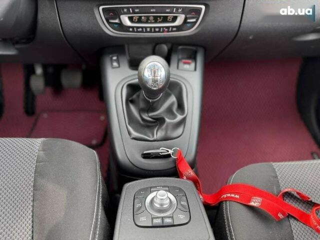 Рено Сценик, объемом двигателя 1.5 л и пробегом 254 тыс. км за 6990 $, фото 27 на Automoto.ua