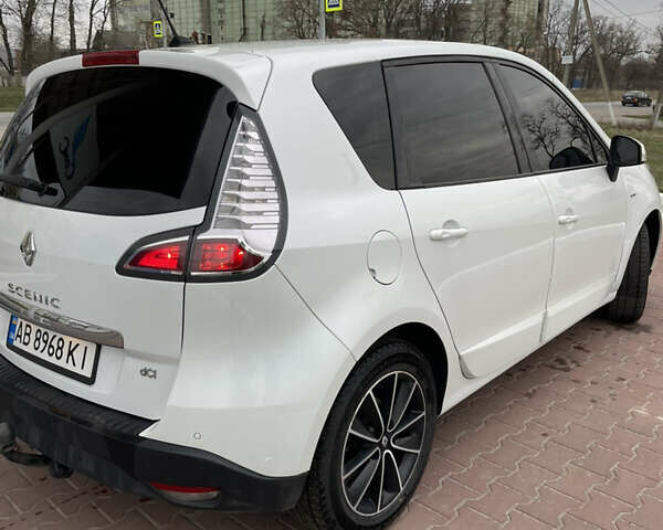 Рено Сценік, об'ємом двигуна 1.6 л та пробігом 220 тис. км за 8800 $, фото 4 на Automoto.ua