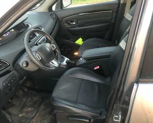 Рено Сценик, объемом двигателя 1.5 л и пробегом 219 тыс. км за 9600 $, фото 7 на Automoto.ua