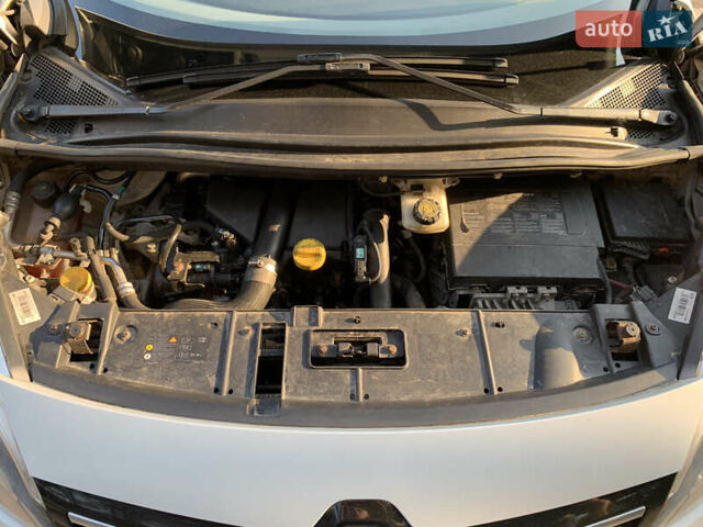 Рено Сценик, объемом двигателя 1.5 л и пробегом 168 тыс. км за 8500 $, фото 12 на Automoto.ua