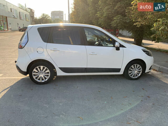 Рено Сценик, объемом двигателя 1.5 л и пробегом 168 тыс. км за 8500 $, фото 5 на Automoto.ua