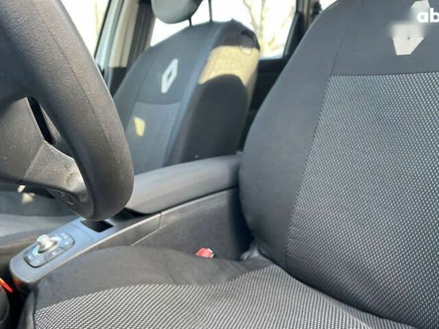 Рено Сценик, объемом двигателя 1.5 л и пробегом 200 тыс. км за 9500 $, фото 19 на Automoto.ua