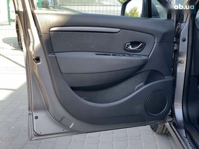 Рено Сценік, об'ємом двигуна 1.5 л та пробігом 264 тис. км за 9299 $, фото 23 на Automoto.ua