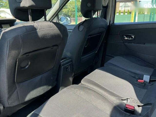 Рено Сценик, объемом двигателя 1.5 л и пробегом 200 тыс. км за 9700 $, фото 18 на Automoto.ua