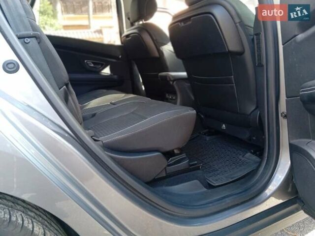 Рено Сценик, объемом двигателя 1.46 л и пробегом 220 тыс. км за 14000 $, фото 4 на Automoto.ua