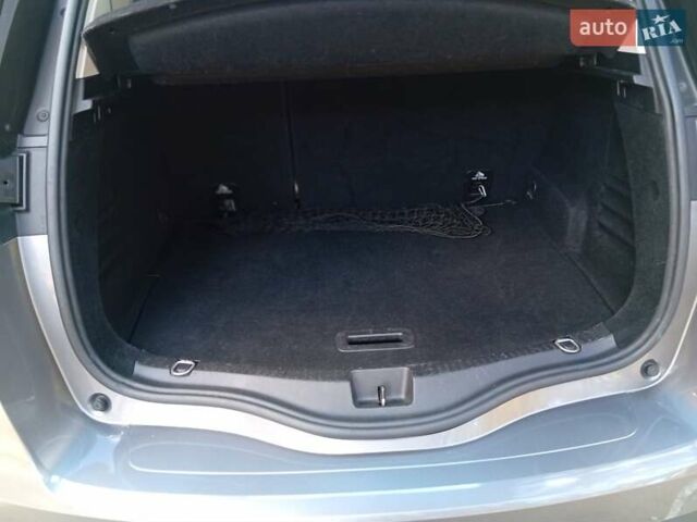 Рено Сценик, объемом двигателя 1.46 л и пробегом 220 тыс. км за 14000 $, фото 3 на Automoto.ua