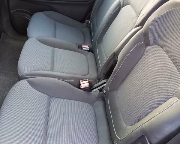 Рено Сценік, об'ємом двигуна 1.46 л та пробігом 198 тис. км за 14200 $, фото 17 на Automoto.ua