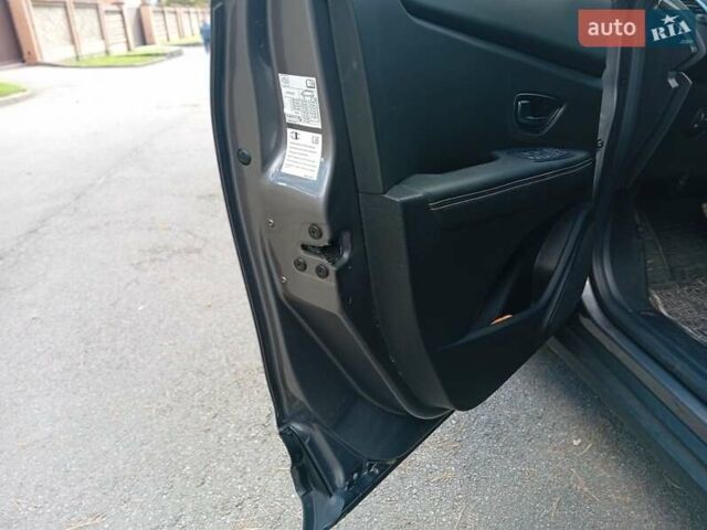 Рено Сценик, объемом двигателя 1.46 л и пробегом 220 тыс. км за 14000 $, фото 6 на Automoto.ua