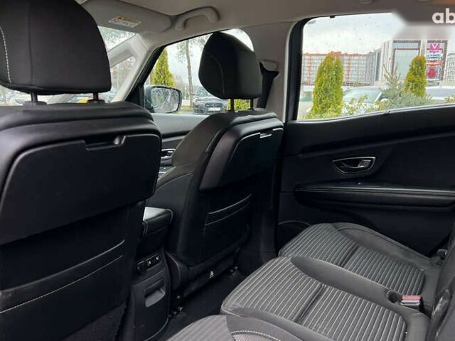 Рено Сценик, объемом двигателя 1.5 л и пробегом 178 тыс. км за 16999 $, фото 19 на Automoto.ua