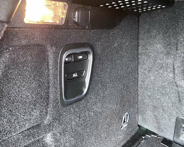 Рено Сценик, объемом двигателя 1.33 л и пробегом 94 тыс. км за 16700 $, фото 35 на Automoto.ua