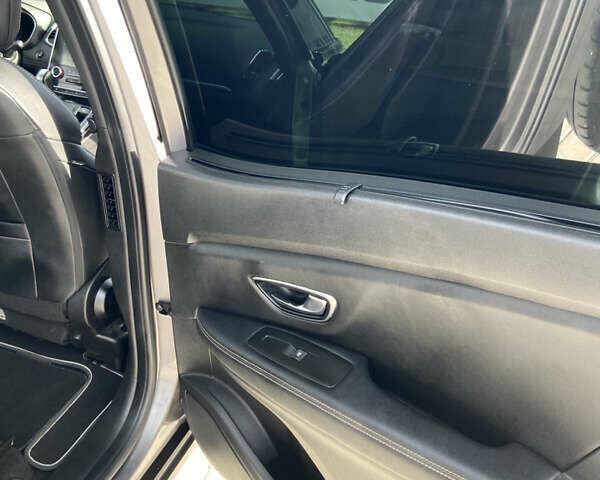 Рено Сценик, объемом двигателя 1.33 л и пробегом 94 тыс. км за 16700 $, фото 36 на Automoto.ua